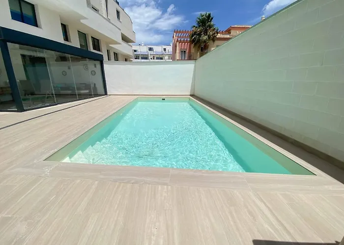 Cozy House - Private Pool - Wifi - Modern Apartment *